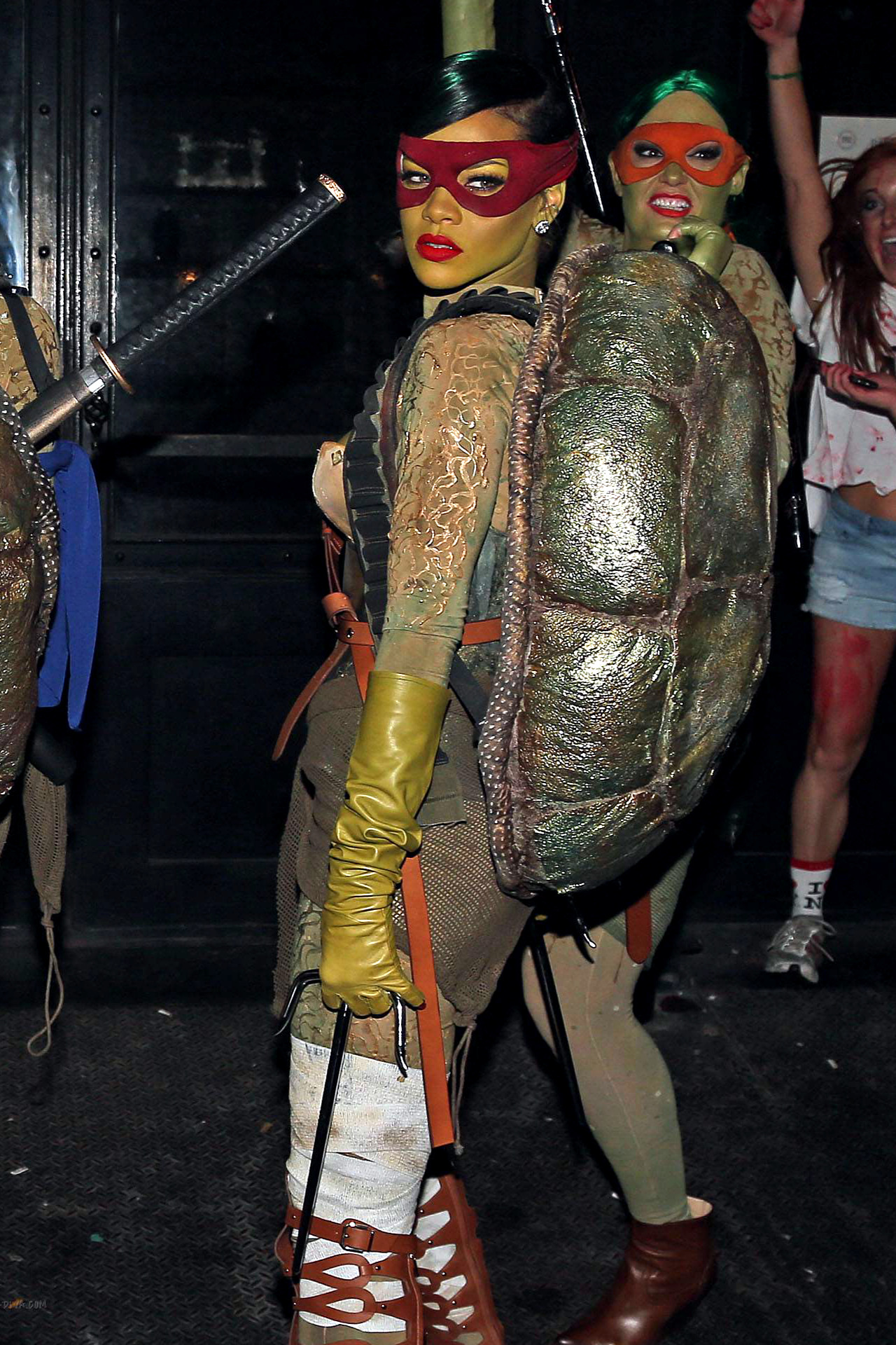 smokingsomethingwithrihanna:  HALLOWEEN (New York Oct. 31) 