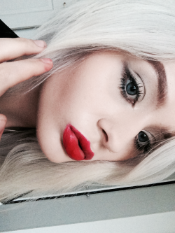 donttouchmyarse:  heartoutofhand:  luv-lalaxo:  Dat make up be on point  Hi blonde me  ♡