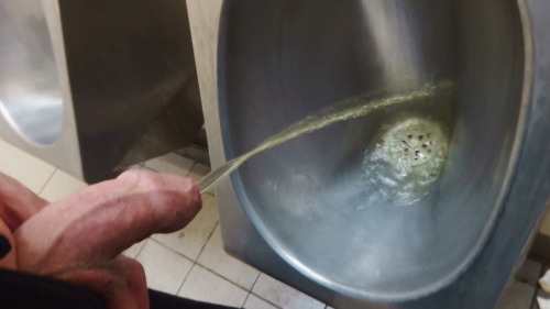 toiletsxs:  im thirsty 