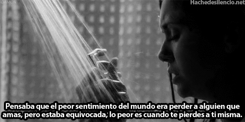 anorexicadepresivainsegura:  Cuando sentis que ya no sos nada, eso es horrible