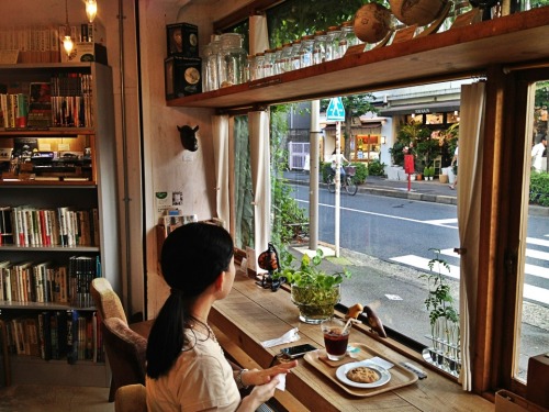 whatsthecatreading:Reading nooks with views of the hip Shimokitazawa neighbourhood in Tokyo, JapanA 