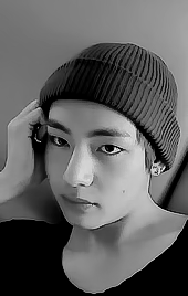 cyphertaehyungie: make me choose: ↳ @ktheaven asked: taehyung wearing bandanas or beanies