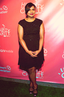  Mindy Kaling At The 2Nd Annual Hilarity For Charity Event (Apr 25, 2013) 