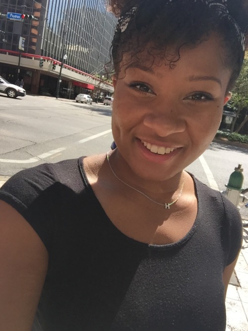 mintchocolate-chump:  maiahthemermaid:  I look better in ◼️BLACK◼️ anyway!  Yassss 😍👏