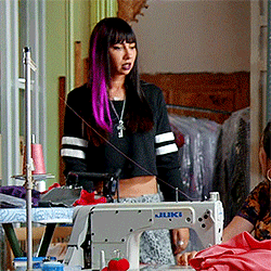 glutenfreevodka:voiladavis: Flaca’s looks in 3x05 yes i was screaming the whole time