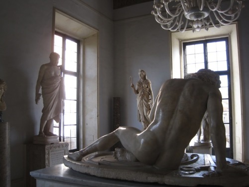 chateau-de-luxe: multipleinsertions: Capitoline Museums, Rome, Italy (via) chateau-de-luxe.tumblr.co