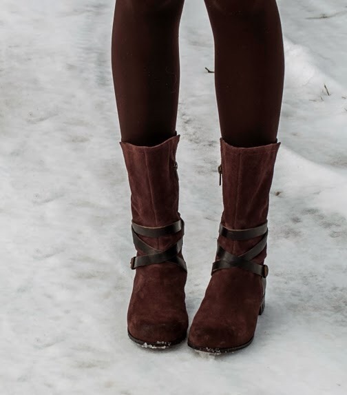 Bringing Beautifully Silk Covered Legs To You