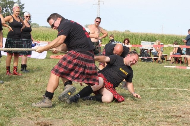 Highlander Men
