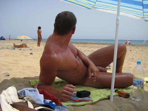 ●●● GRATUITOUS PUBLIC NUDITY ♂ adult photos