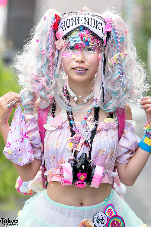 Pink and pastel fashion worn by Pinkurumomota at the recent Harajuku Decora Meetup in Tokyo.