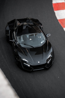 Lykan Hypersport Hot Lap | © | AOI