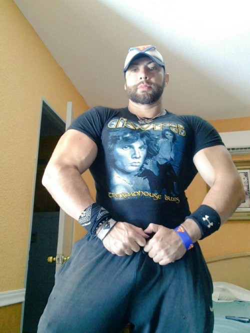 chacalovers:  Cabrón stripper y escort Porno👉 http://www.chacalovers.net Blog👉 http://www.chacales.net