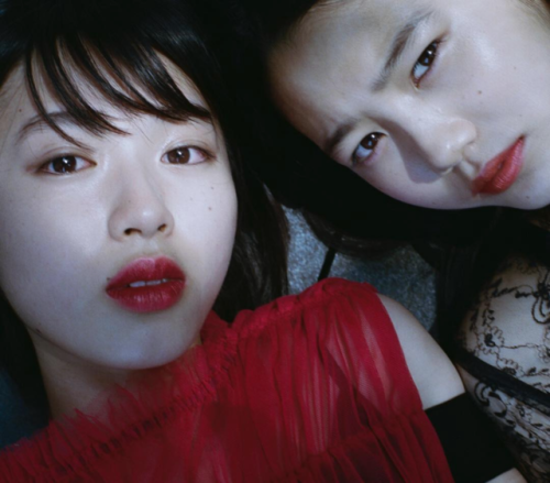 girlsingreenfields: リズムとプリズム。Sei Shiraishi and Hina Yukawa photographed by Osamu Yokonami for Hanats