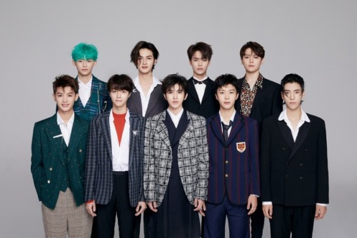 Nine Percent - 191006 Official Weibo Update [trans]#NINEPERCENT’s Graduation Photo# ✨cr.NINEPERCENT官