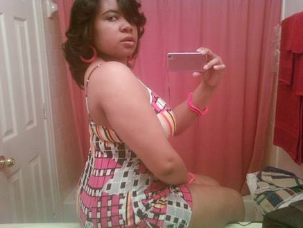 jazziedad:  Curvy Babe 💋 