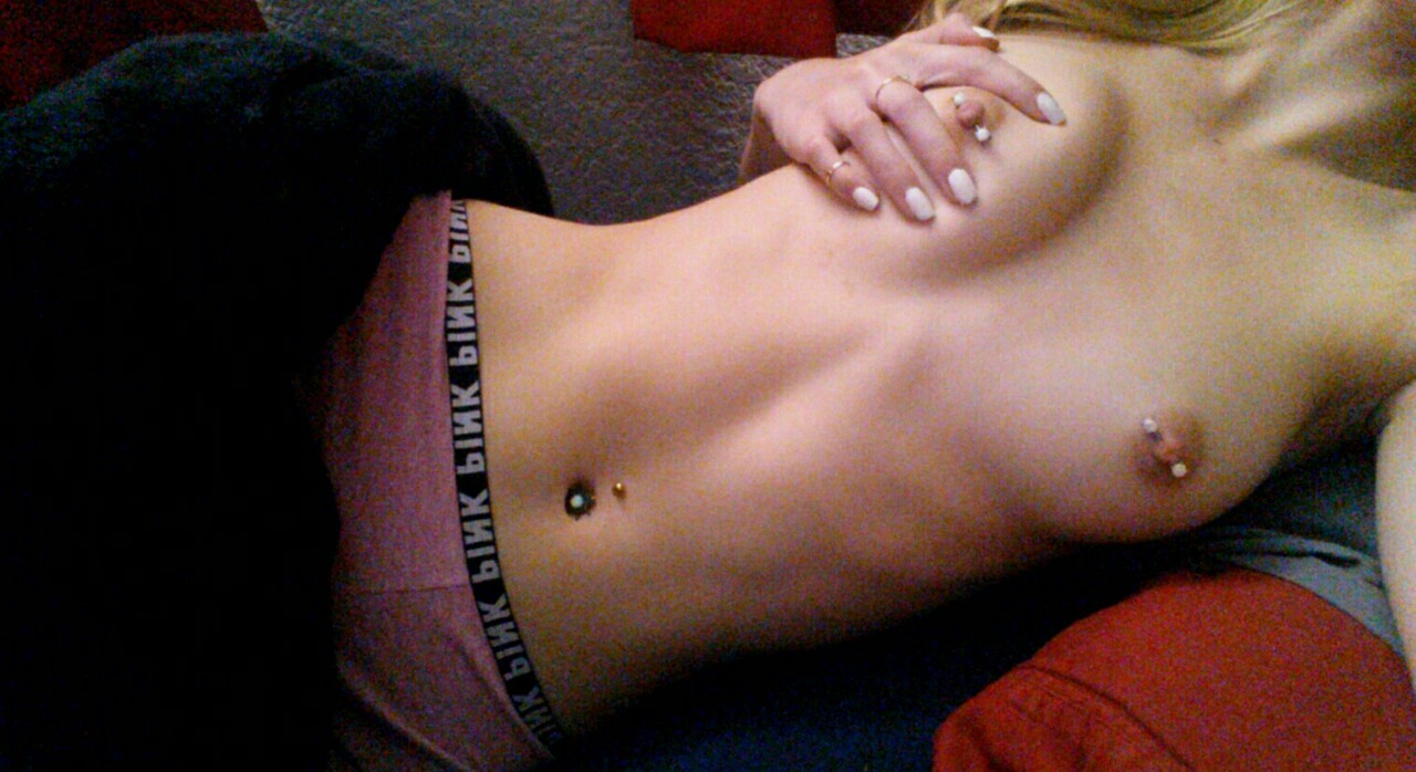 stoneykay:  Netflix chillin