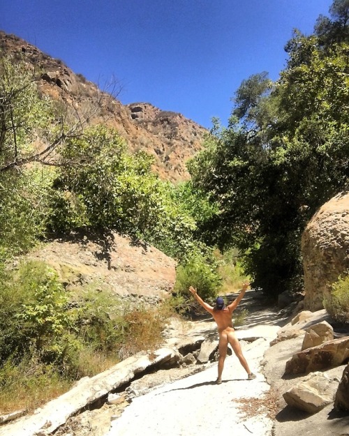 When you’re the only car parked at the trailhead&hellip;HIKE NAKED!  Explored this abandoned truck t