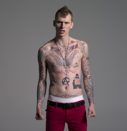 Machine Gun Kelly nude and sexy photosSource: mancelebs.com