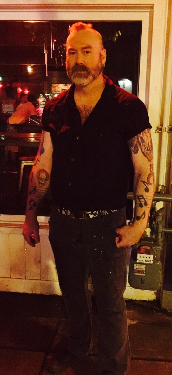 iamapaperuniverse: thedoghouse09:  Friday night looks. @iamapaperuniverse  God damn