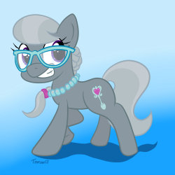 tehflah:  Silver Spoon Glasses and non-glasses