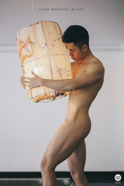 malesuality:   Key Nguyen photographed by