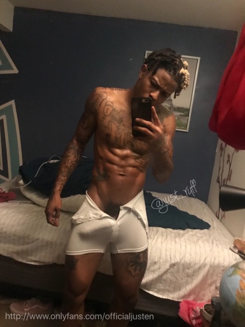 armyboii11inch: th3bamst3r:  GoodNight! Make sure you Follow me on IG: just_ruff SC: the.bamster  Fo
