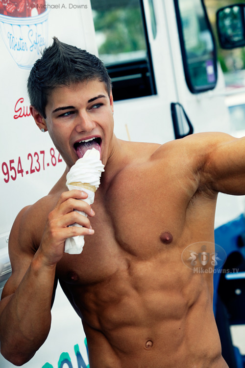 provacativeman:  Nipple call 