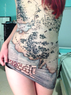 peoplesuck-pizzaisforever:  New underwear ft. map of middle earth dress
