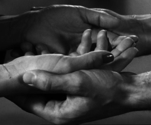 yesiamyourgoddess: herpapabear: He held her hands, and she surrendered her heart to him. Not be