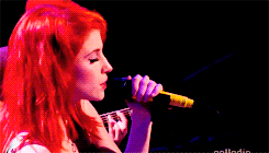 anklebitters:  It’s just my goal to make girls feel as strong as I feel when I’m on stage. 