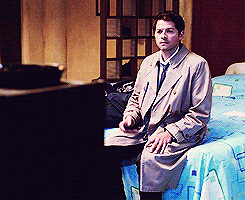 danistiel:  Cute Cas in Hunter Heroici      ~For Lauren♥ 