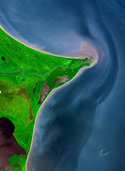 The Mosquito Coast (Honduras, December 2002), taken from NASA&rsquo;s Terrasatellite.The region surr