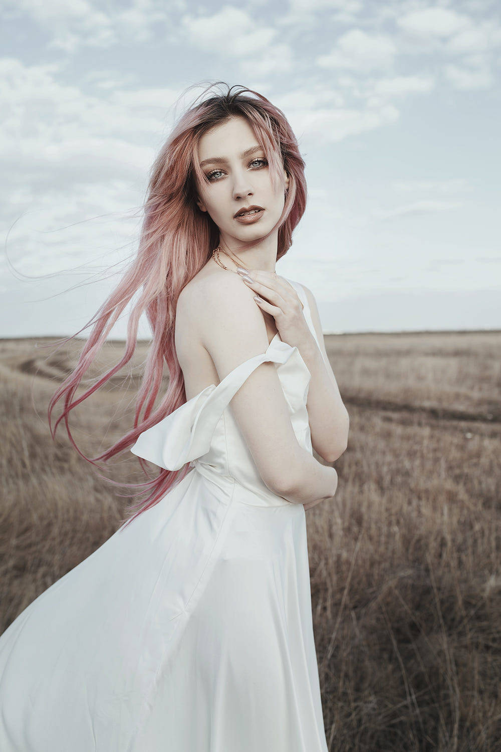 Nora (10 Photo)