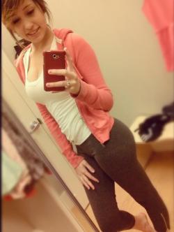 Assandpants:  Sexy Teen Mirror Shothttp://Assandpants.tumblr.com/