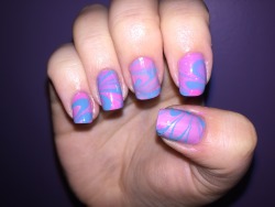 nailpornography:  submitted by kalikina like these nails? GO VOTE 