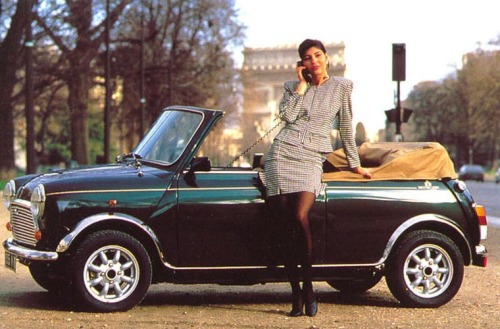 Convertible Austin Mini in Paris!