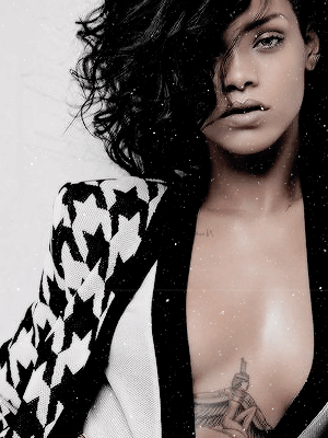 XXX nwetss:  favorite girls ✨  [5/?] Rihanna photo