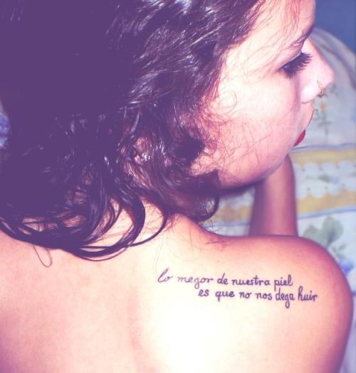 un-unicornio-sin-cuerno:  Tatuados llevo la marca de tus aguijones ~  