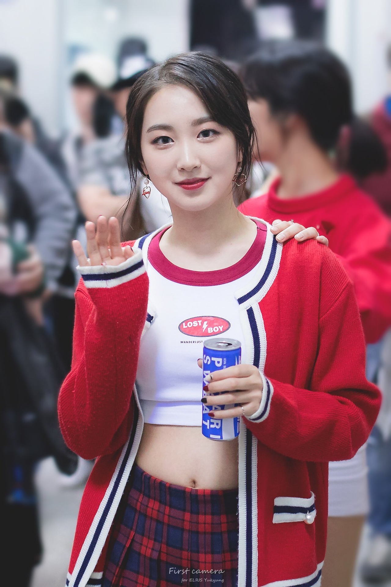 perving on female kpop