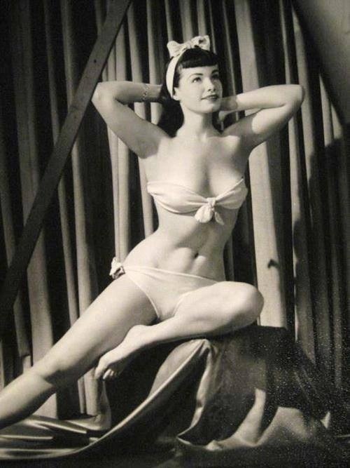 super-shipper-to-the-rescue:  Bettie Page was fucking great 