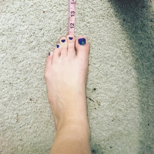 #measurementmonday is back! And I screwed this one up a little bit because my #longtoes are a little
