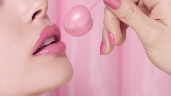 porcelainpastelprincess:It’s national pink day 😋💖
