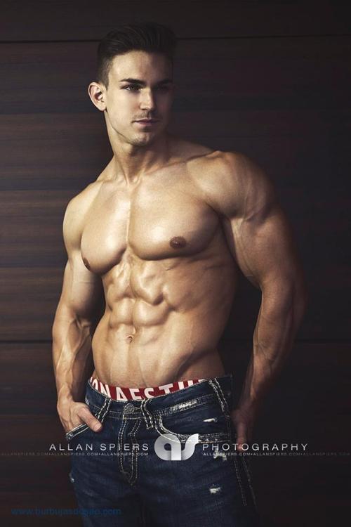   Abel Albonetti  
