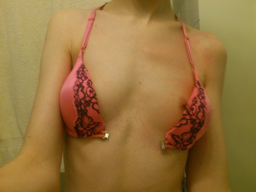 dominatrixie:  bored, sigh :(