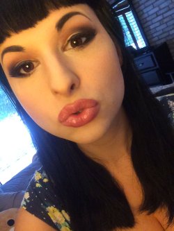 pillarsofvideos:  Bailey Jay