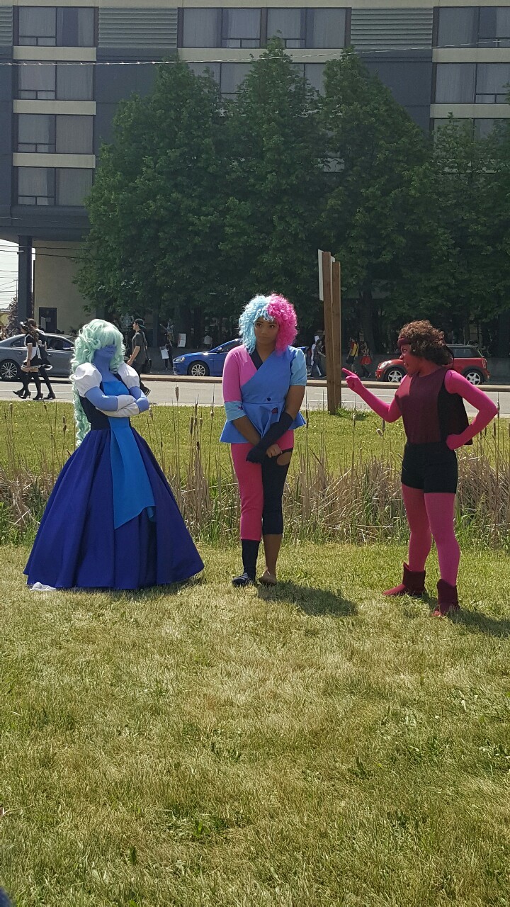 plekleyostrich:  Steven Universe Saturday photoshoot part 2! I was the Blue Pearl!
