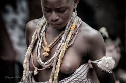   Ghanaian Dipo festival, by Giuseppe Salvia.