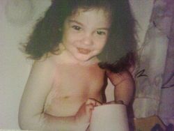 &ldquo;You should send a sexy shirtless pic ;)&rdquo; &ldquo;gotchuuuuu&rdquo; 😅 #nudes #samesizechest #babyFallon #brozonedforlife #siqhair #tbt #onaMonday