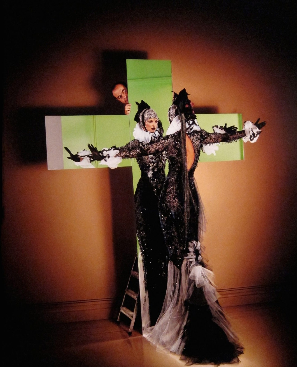 66lanvin:  IT’S a LACROIX darling………..No.1 Christian Lacroix and Linda Evangelista.