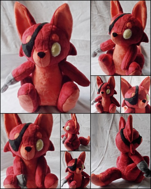insanebloodygirl:  alldrawnup:  nightelfyda:  And the Undertale plush make an appearance, finished and wips. Also random Foxy  LOOK AT THESE POTATOES  OMG I LOVE THEM LOOK AT THE BABIES. HOLY SHIT. -I gotta get a commission from them-   